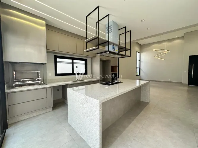 Casa Térrea com 3 suíte , toda planejada a venda
