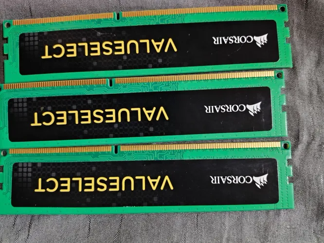 3 memórias RAM Valueselect 4gb