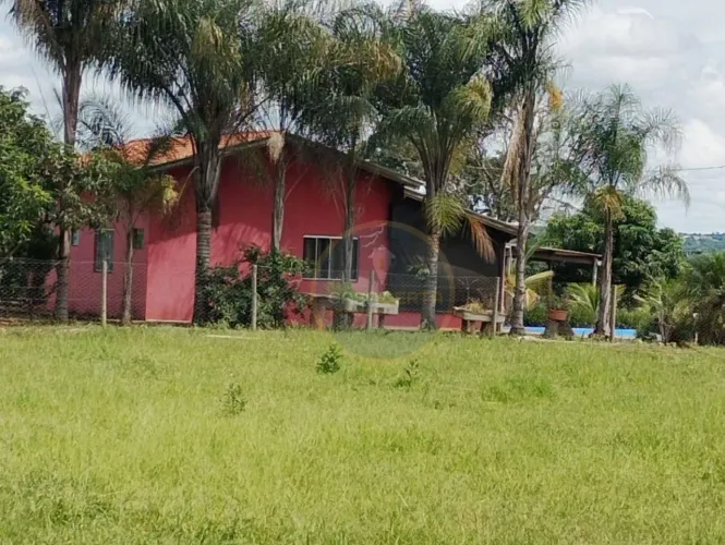 Sítio com 2 dormitórios (1 suíte) e piscina aquecida à venda, 175.000 m² por R$ 1.500.000 