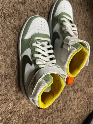 Tenis nike brancoe verde 36