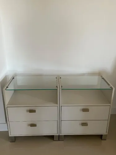 Mesa de cabeceira