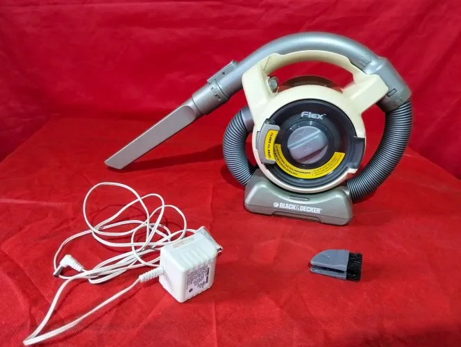ASPIRADOR DE PÓ BLACK DECKER PORTÁTIL 