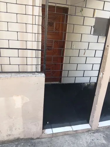 Kitnete valor 900 um mês de caução