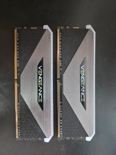 MEMORIA RAM RGB CONSAIR 16GB RAM