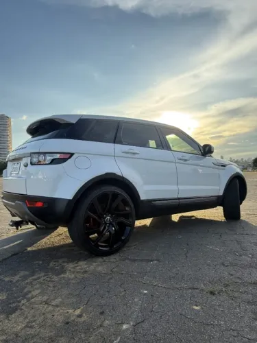 Land Rover Range Rover Evoque Pure 2.0 Aut. 5P 2013