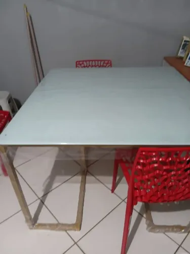 Mesa de vidro ( 1,20 largura e Comprimento)