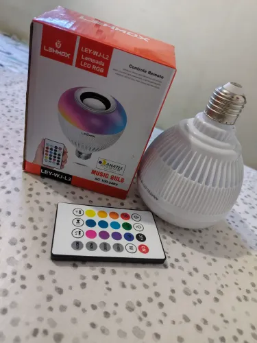 Vendo lâmpada Bluetooth
