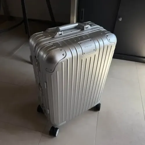 Ma?a Rimowa Cabin - Alumínio Prata