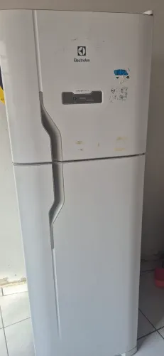 Geladeira Electrolux Frost Free 371L Função Drink Express Duplex Branca DFN41