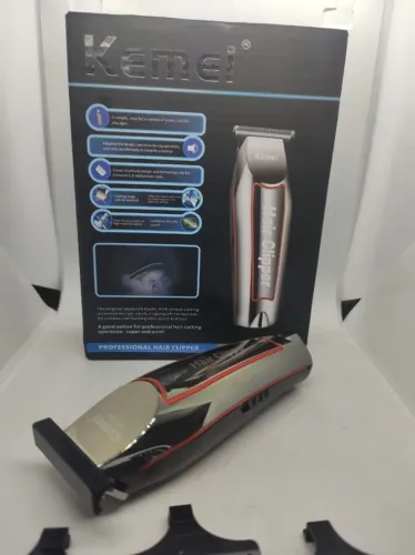 Maquina de Cabelo Kemei 032