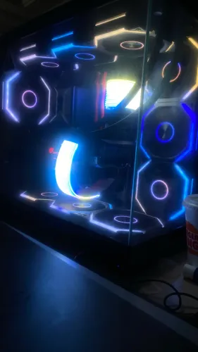 PC GAMER HIGH-END ACEITO TROCAS !!!