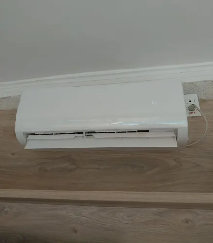 Ar condicionado split TCL 12.000 BTUs