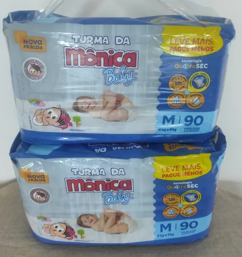 2 Pacotes Fralda M Turma da Mônica com 90