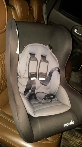 Vendo caderinha de bebê para carro
