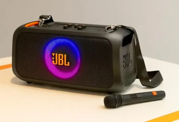 Caixa de Som JBL PARTYBOX ON-THE-GO 2 - Acompanha 1 Microfone