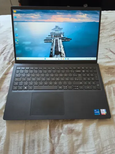 Notebook Dell inspiron 3520 15 i7 1255u 16gb Ram 256ssd top
