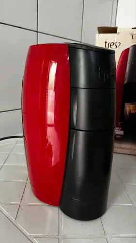 Cafeteira três corações vermelha
