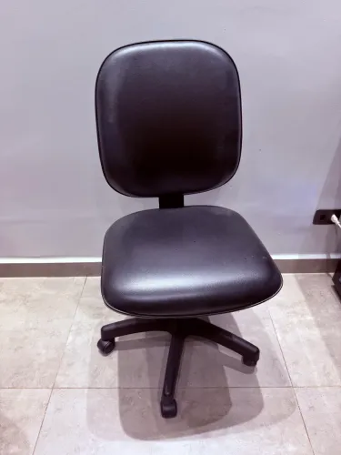 Cadeira de Escritório Diretor Couro Excelente