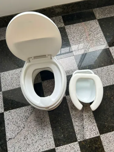Vaso sanitário para criança em transição da fralda
