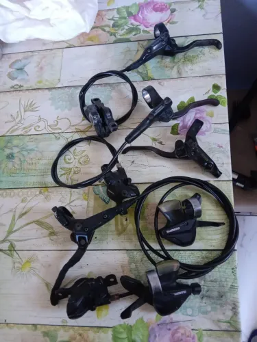 Freios hidráulico shimano + par de trocadores (valor unitário)