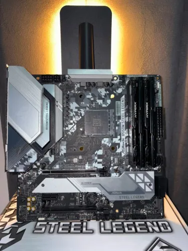 B550M Steel Legend + 32GB de memória ram (4x8GB)