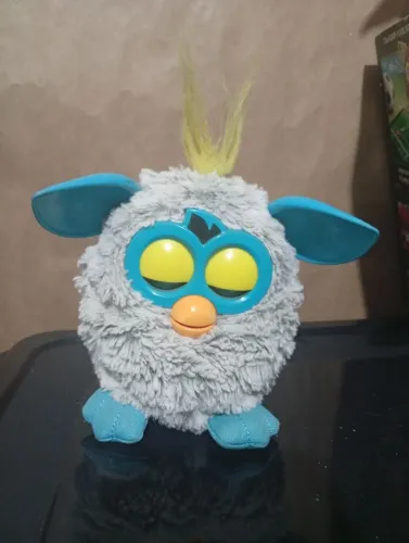 Raro Furby Cinza