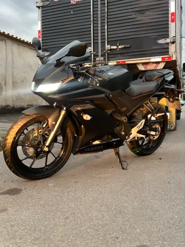 VENDO R15 2026 COM APENAS 1155KM RODADOS! 20.000 À VISTA!
