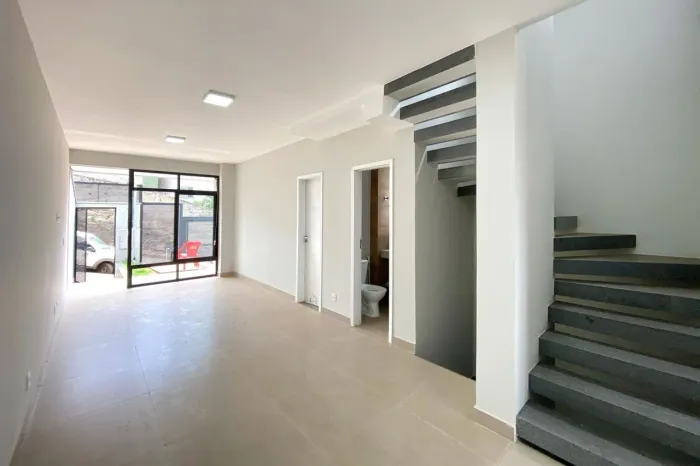 Casa à Venda - Santa Cruz, 3 Quartos, 175 m2