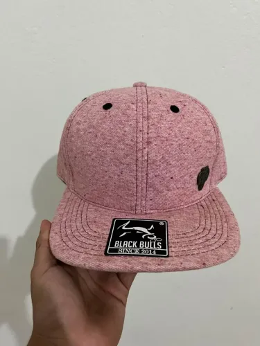 Boné Black Bulls Rosa