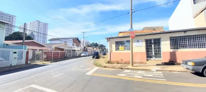 Casa comercial para venda no Parque Industrial