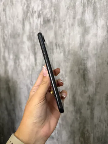 iPhone XR 64 GB 