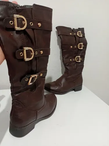 VENDO BOTA