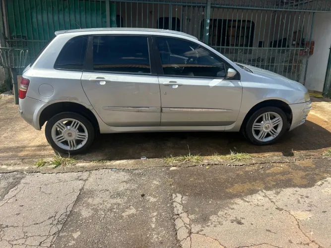 Fiat Stilo 1.8/ 1.8 Connect Flex 8V 5P 2007