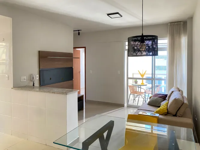 Apartamento mobiliado com varanda e planejados para locação