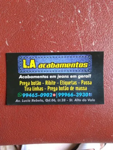 Faz-se acabamento em jeans