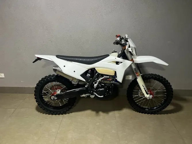 MOTO CROSS MXF 300 2024