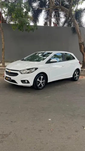Chevrolet Onix Hatch LTZ 1.4 8V Flex Aut. 4P 2018