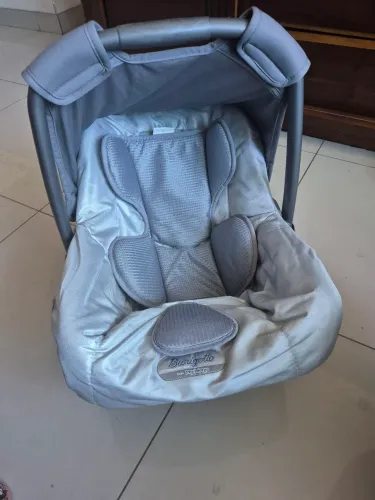 Bebê conforto Burigotto 