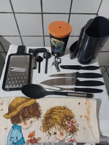 PORTA-TALHERES + FACAS + RALADOR 