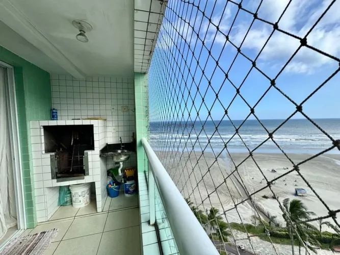 Apartamento à venda em Praia Grande no bairro Jd. Real com 2 Dormitórios