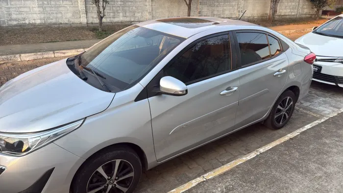 Toyota Yaris XLS Connect Sed. 1.5 Flex 16V Aut. 2021
