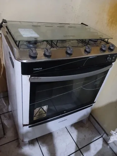Vende se um Fogão