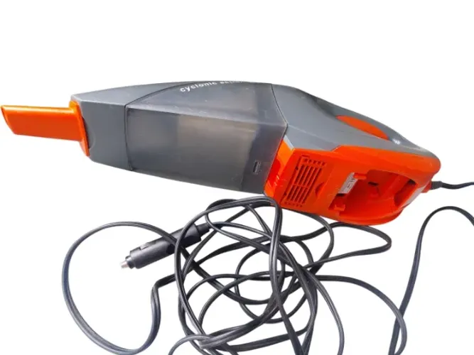 aspirador de pó portátil black+decker, ideal para carros.