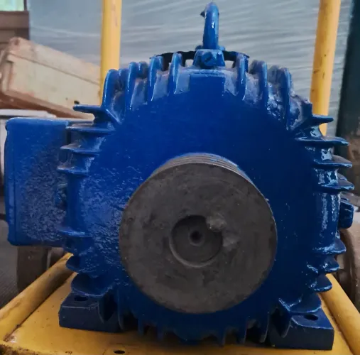 Motor Elétrico Weg 7,5 cv, 4 polos, 1.720 rpm, trifásico, baixa rotação, 220v/380v.