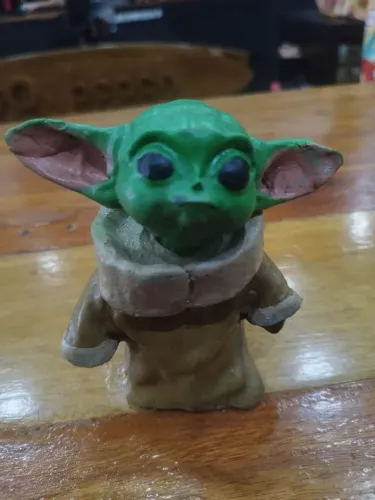 MESTRE YODA MINIATURA EM RESINA 