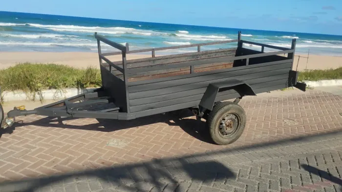 Carretinha para aluguel.