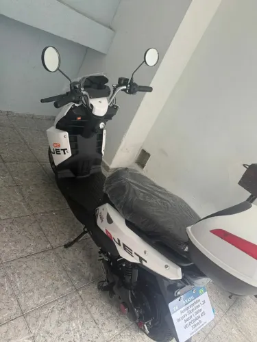 Está zero km moto elétrica quero 9 mil reais paguei 12 mil tenho nota está 0 kilometros