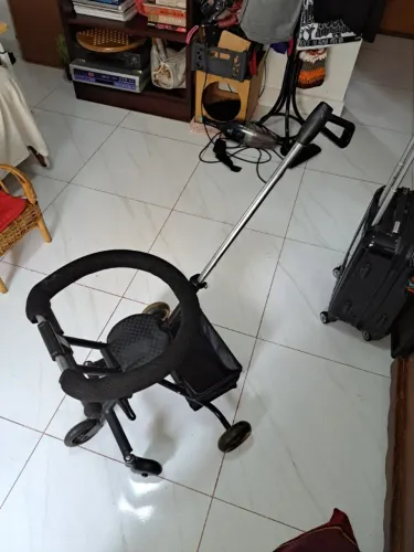 Carrinho infantil passeio dobrável com empurrador