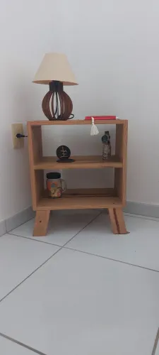 Mesa de cabeceira