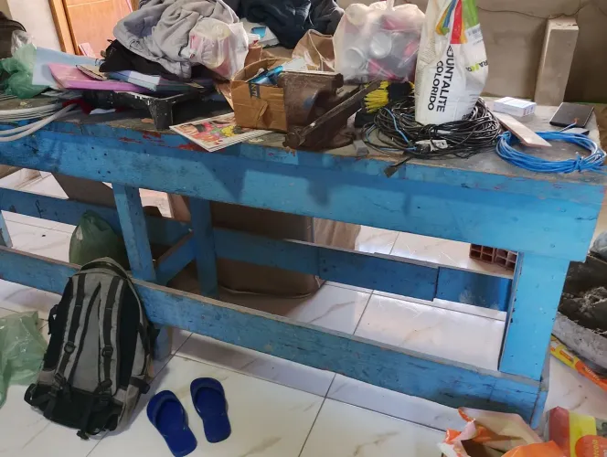 Bancada de madeira